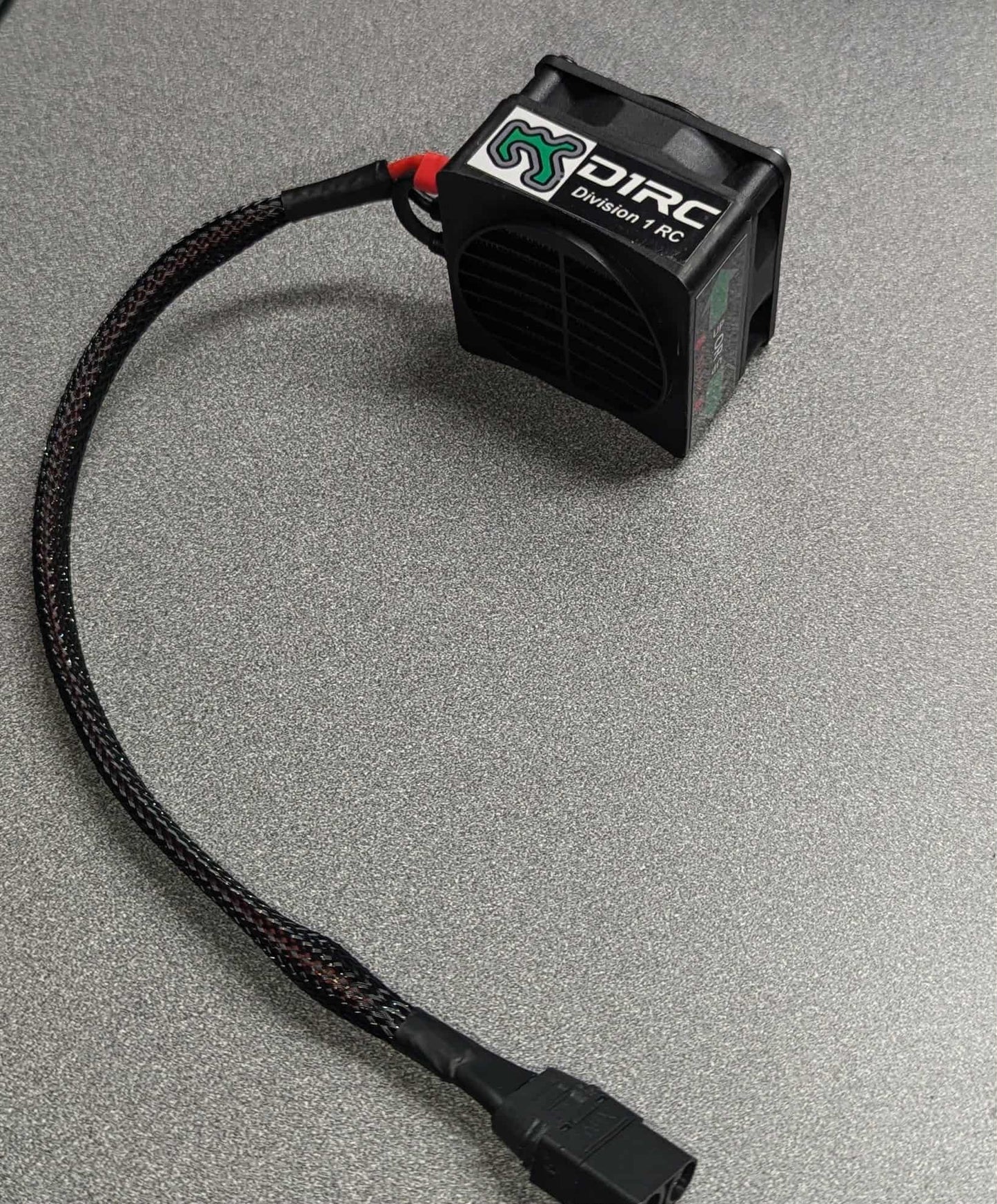 D1RC 35 amp Compact Discharger